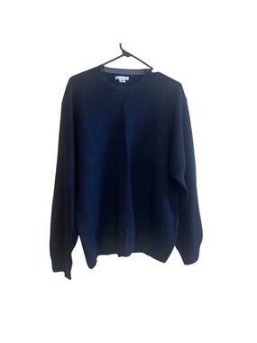 Mens Cutter & Buck golf sweater. XL, crew neck. 100% extra fine merino
